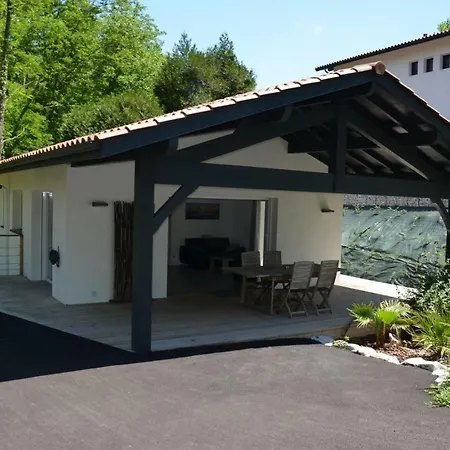 Pays Basque Lasaitasuna * 阿赫泽